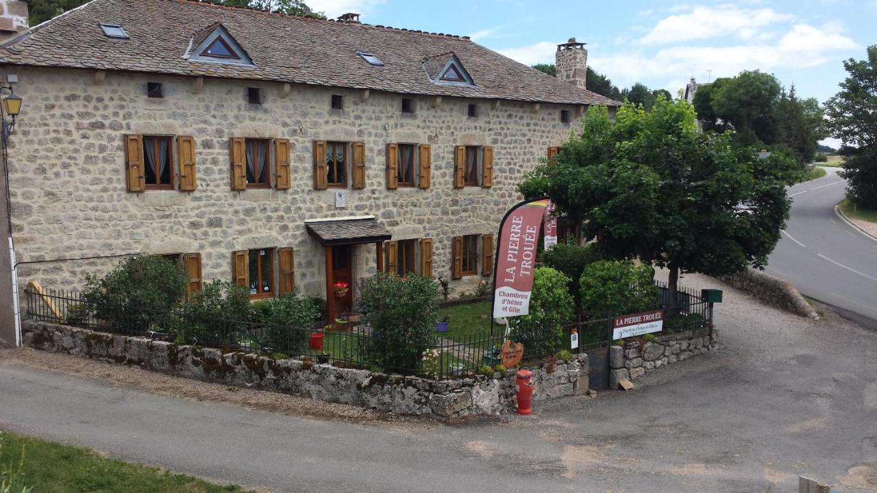 La Pierre Trouee Chambre D'Hotes Châteauneuf-de-Randon Exterior foto