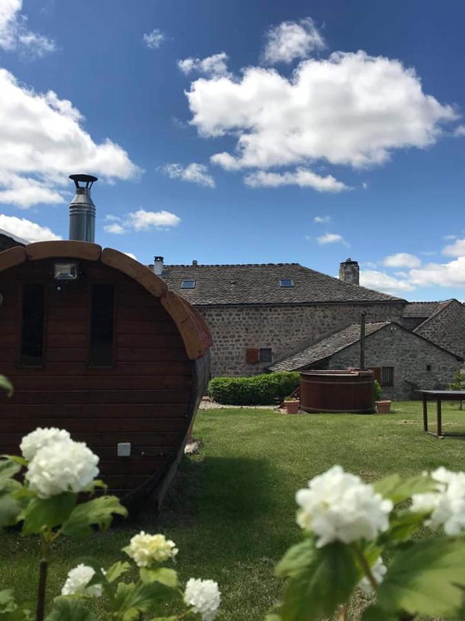 La Pierre Trouee Chambre D'Hotes Châteauneuf-de-Randon Exterior foto